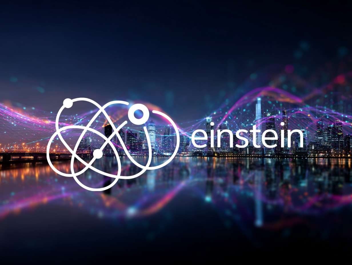 Salesforce Einstein-logotypen med en atomliknande symbol framför en belyst stadssilhuett vid natt, illustrerar AI:s framtid.